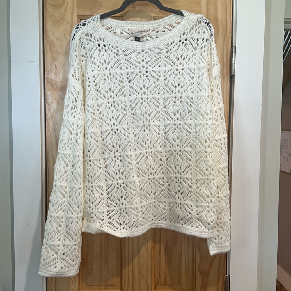 Universal Thread sweater